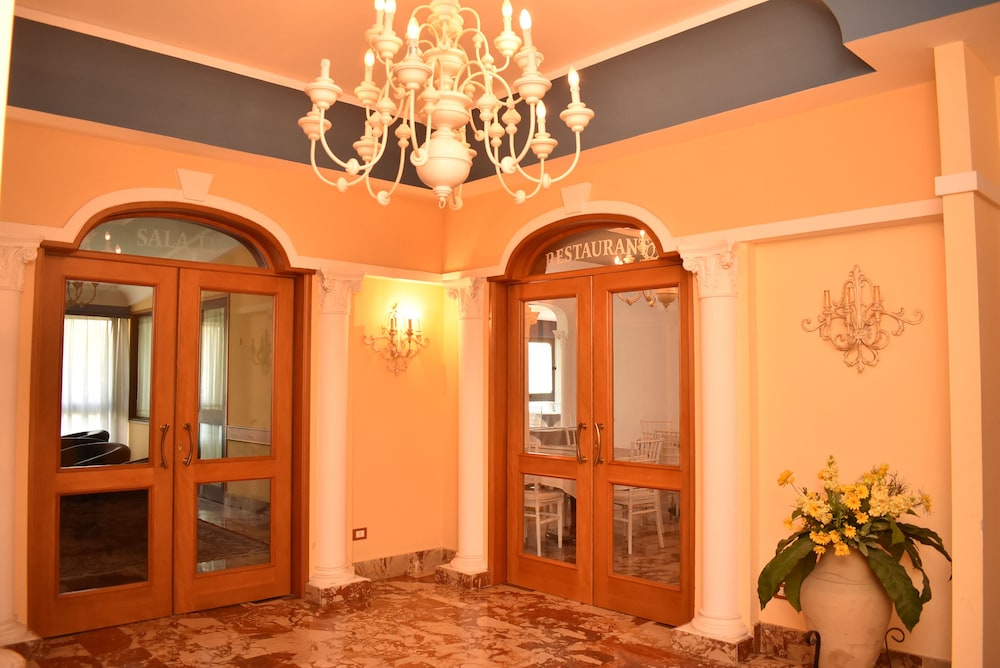 

Trieste - Pozzuoli - Hotel Miravalle
