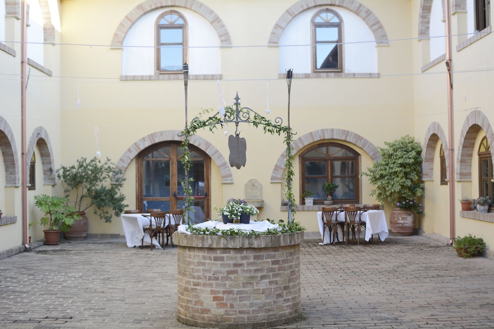 

Torino - Sardara - Hotel Funtana Noa
