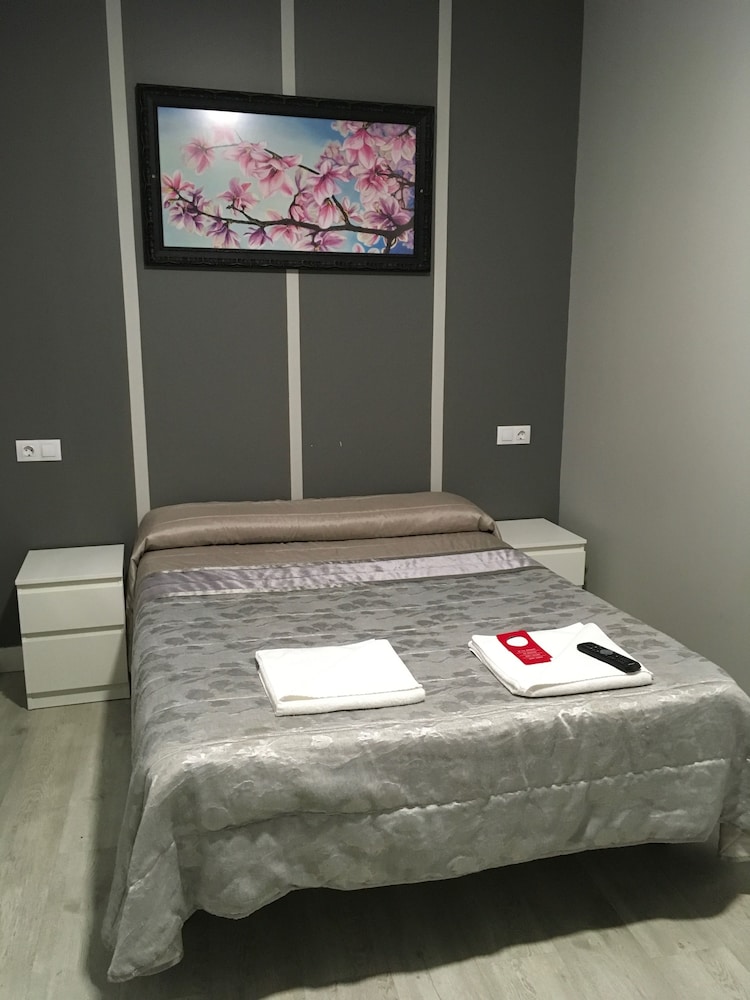 

Milano - Logrono - Pensión La Bilbaina - Albergue Logroño