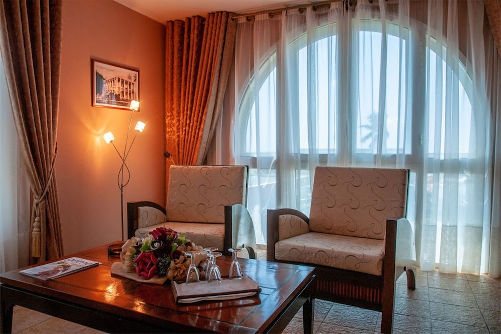 

Bari - Antsiranana - Le Grand Hotel Diego