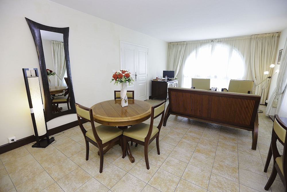 

Milano - Antsiranana - Le Grand Hotel Diego