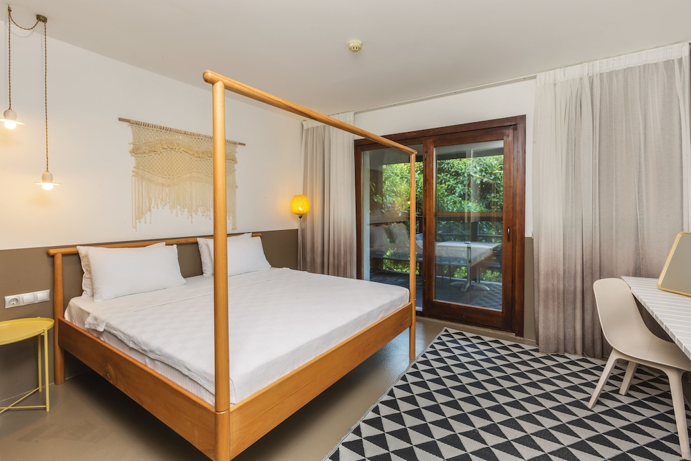 

Roma - Türkbükü - Faros Bodrum Hotel - Special Category