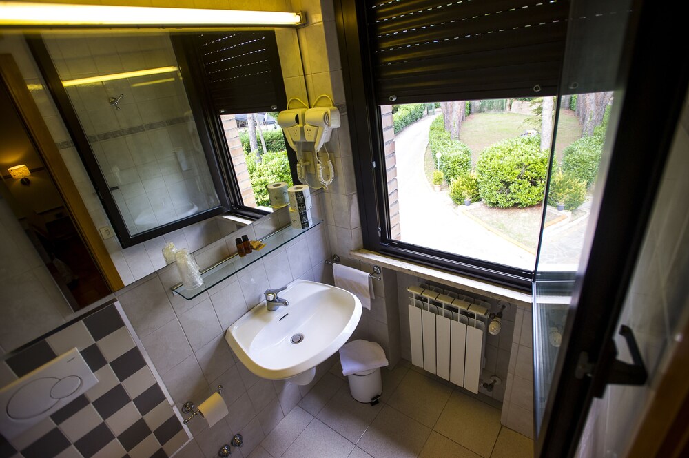 

Bari - Siena - Hotel Ai Tufi