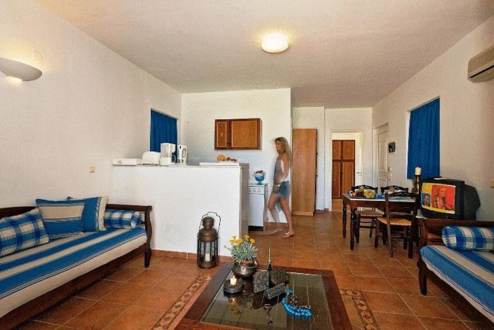 

Pisa - Pefkos - Katikies Studios & Apartments
