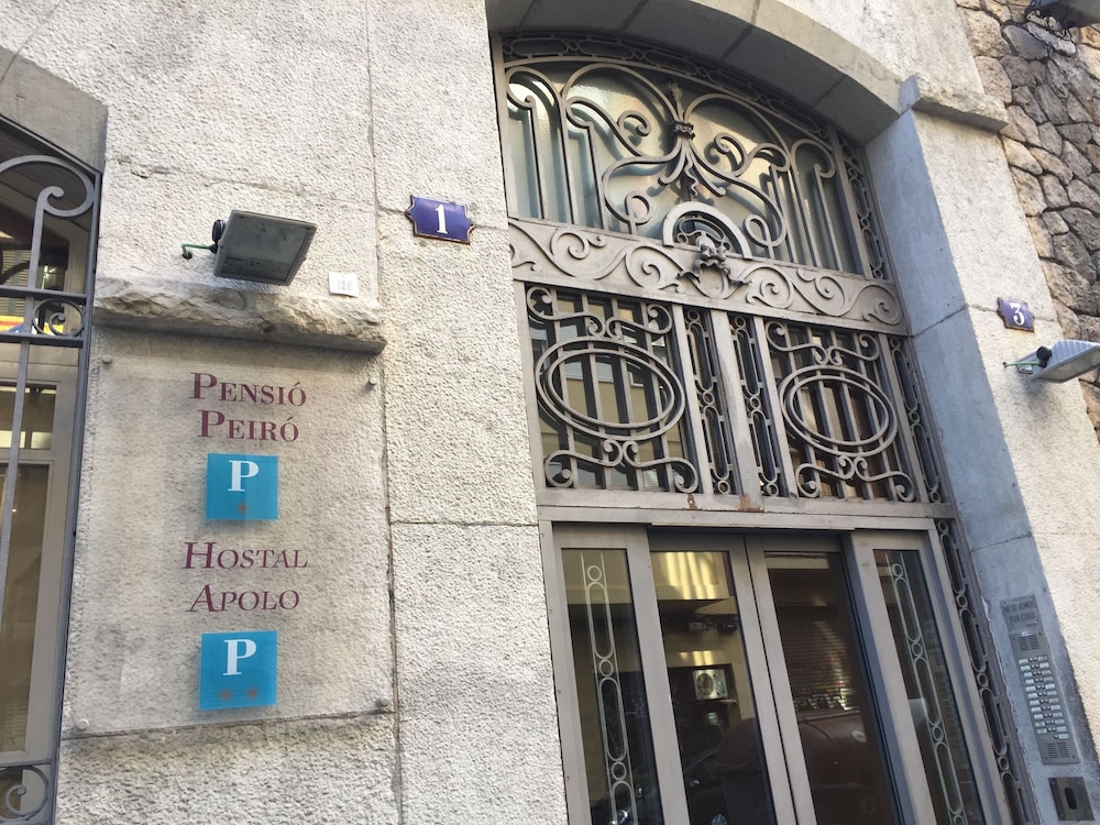 

Napoli - Aeroporto di Barcellona - El Prat de Llobregat - Pensión Peiró