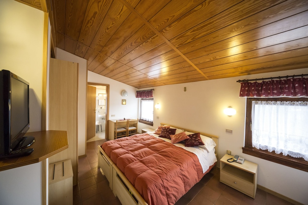 

Napoli - Folgaria - Hotel Trentino