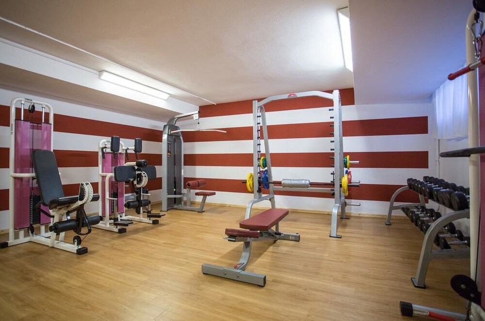 

Bari - Cavalese - Park Hotel Sacro Cuore