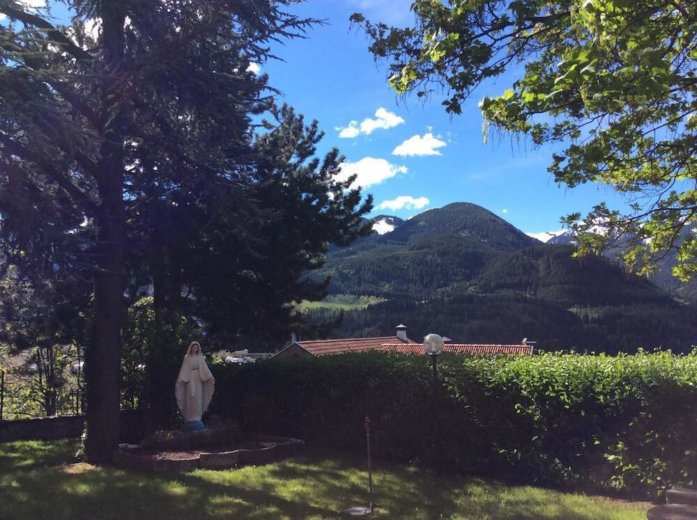 

Milano - Dolomiti, Montagna Italia - Park Hotel Sacro Cuore