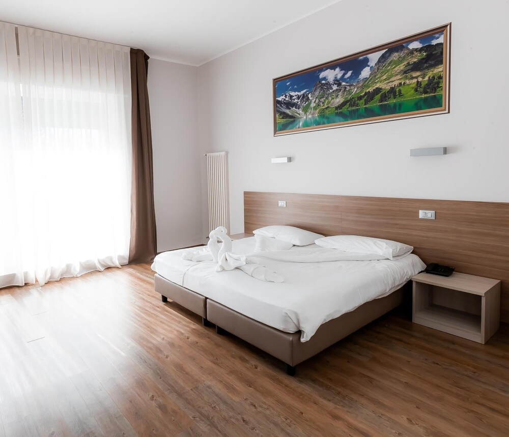 

Milano - Fondo - Hotel Milano