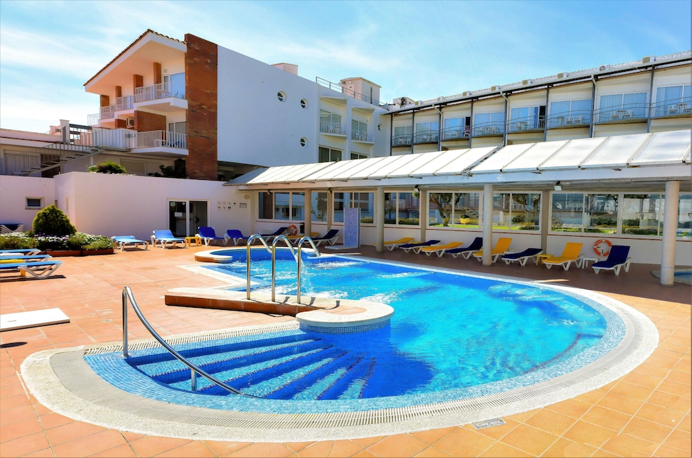 

Napoli - Begur - Hotel Port-Bo