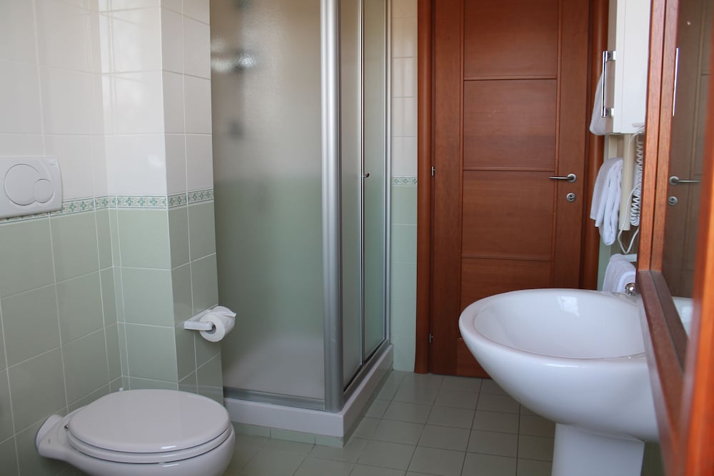 

Milano - Ostia Lido - Hotel La Maison Jolie