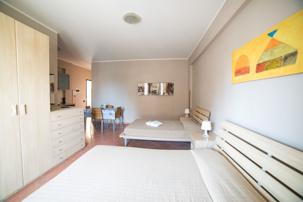 

Catania - Ostia Lido - Hotel La Maison Jolie