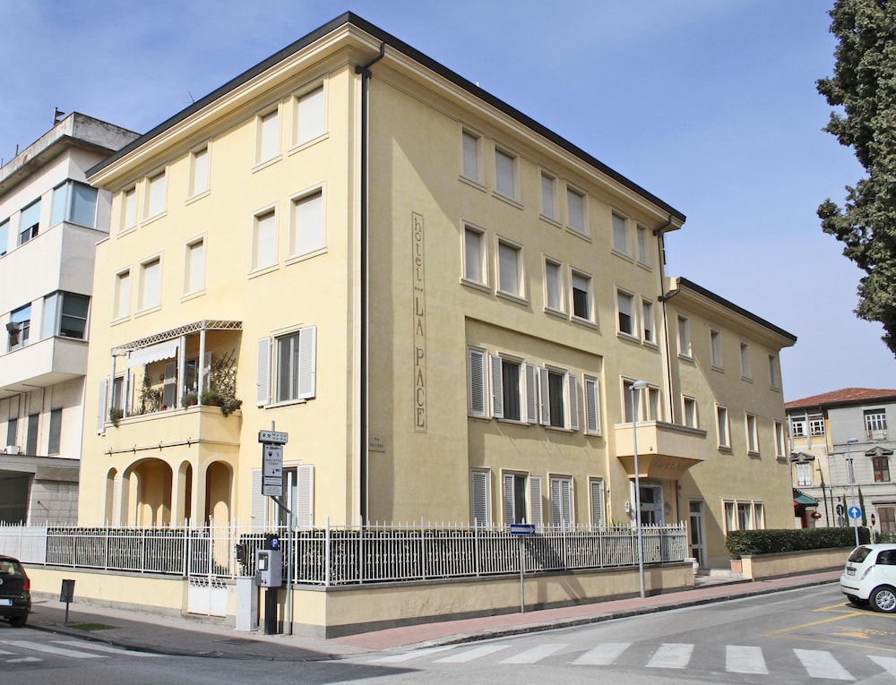 Pontedera - Hotel La Pace