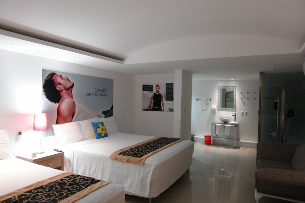 

Roma - Cancun - MayaFair Design Hotel
