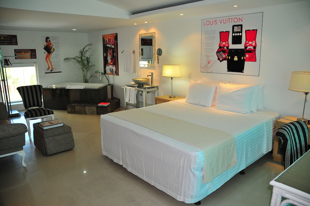 

Roma - Cancun - MayaFair Design Hotel