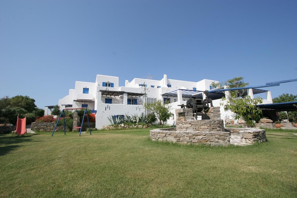 

Roma - Drios - Silver Rocks Hotel