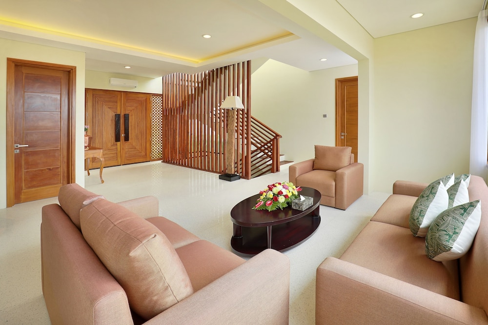 

Verona - Nusa Dua - Bali - The Miracle Villa Nusa Dua