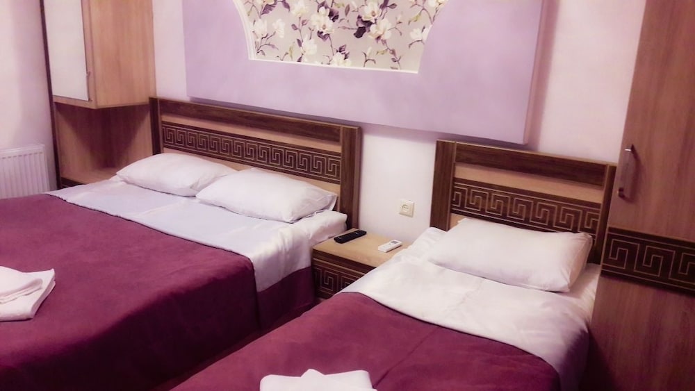 

Bologna - Kutaisi - Georgian Palace Hotel