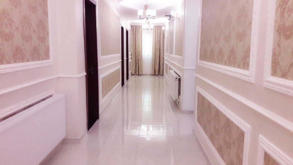 

Milano - Kutaisi - Georgian Palace Hotel