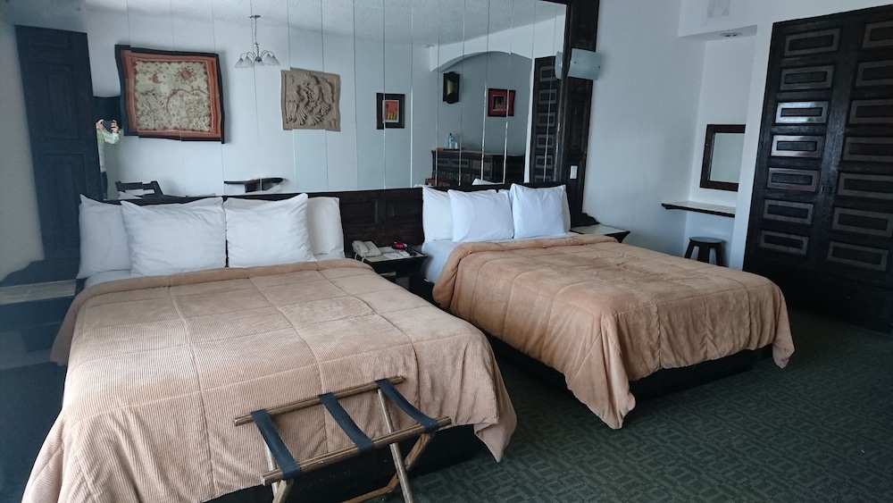 

Milano - Ensenada - Best Western El Cid