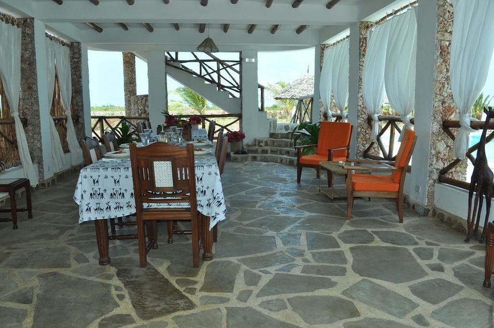 

Verona - Mambrui - Coral Sea Villas