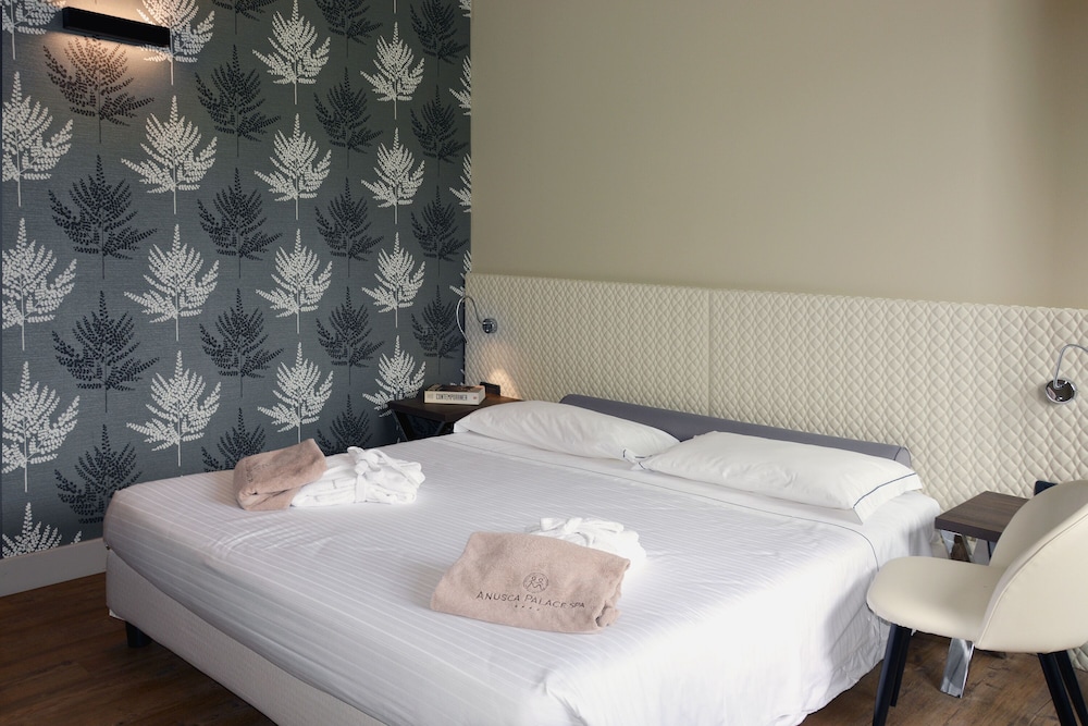 

Milano - Castel San Pietro Terme - Anusca Palace Hotel