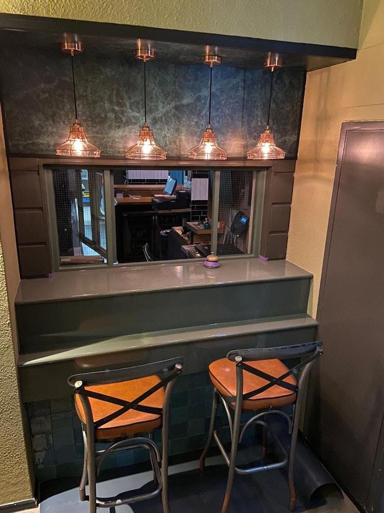 

Milano - Hoofddorp - Hotel Restaurant de Jonge Heertjes