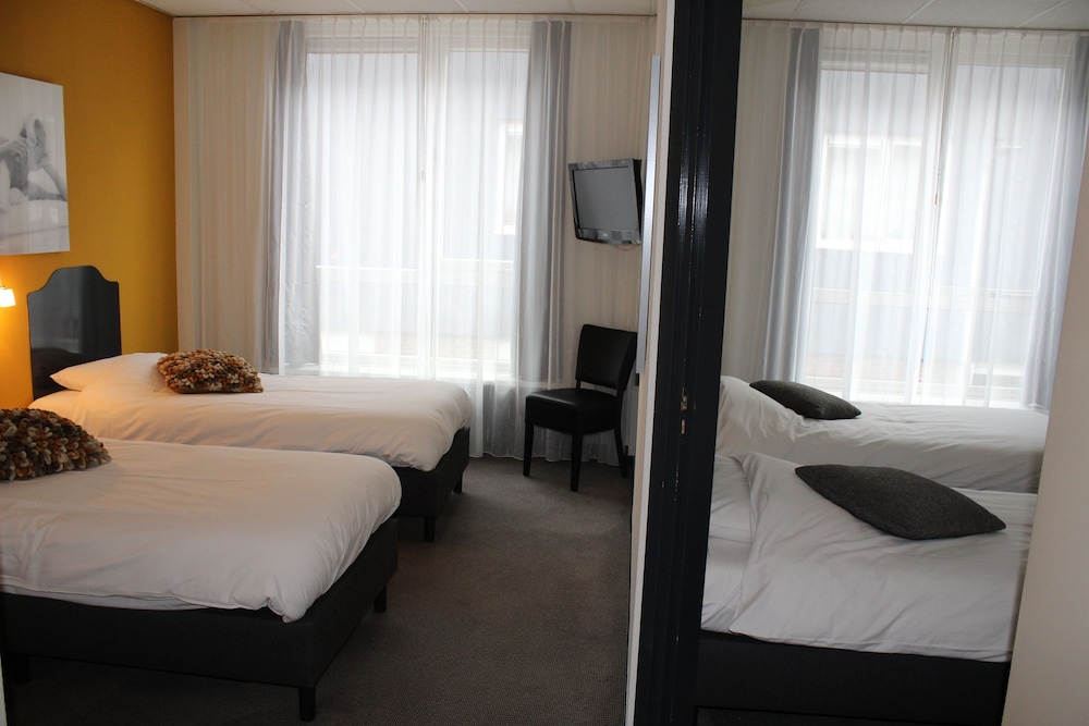 

Napoli - Aalsmeer - Hotel Restaurant de Jonge Heertjes