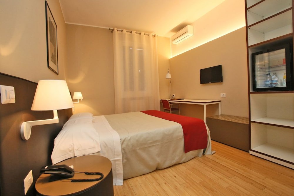 

Cagliari - Modena - Hotel Le Ville