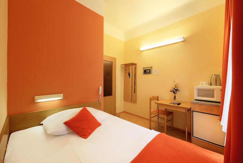 

Bari - Praga - Residence Tabor