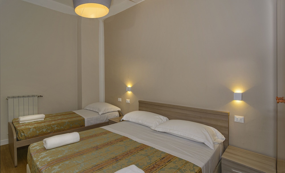 

Palermo - Versilia e Costa Toscana, Mare Italia - Hotel La Pace