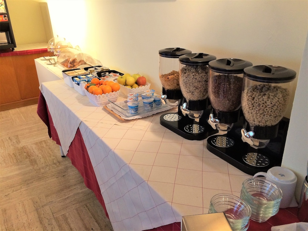 

Brindisi - Sesto San Giovanni - Hotel Città Studi