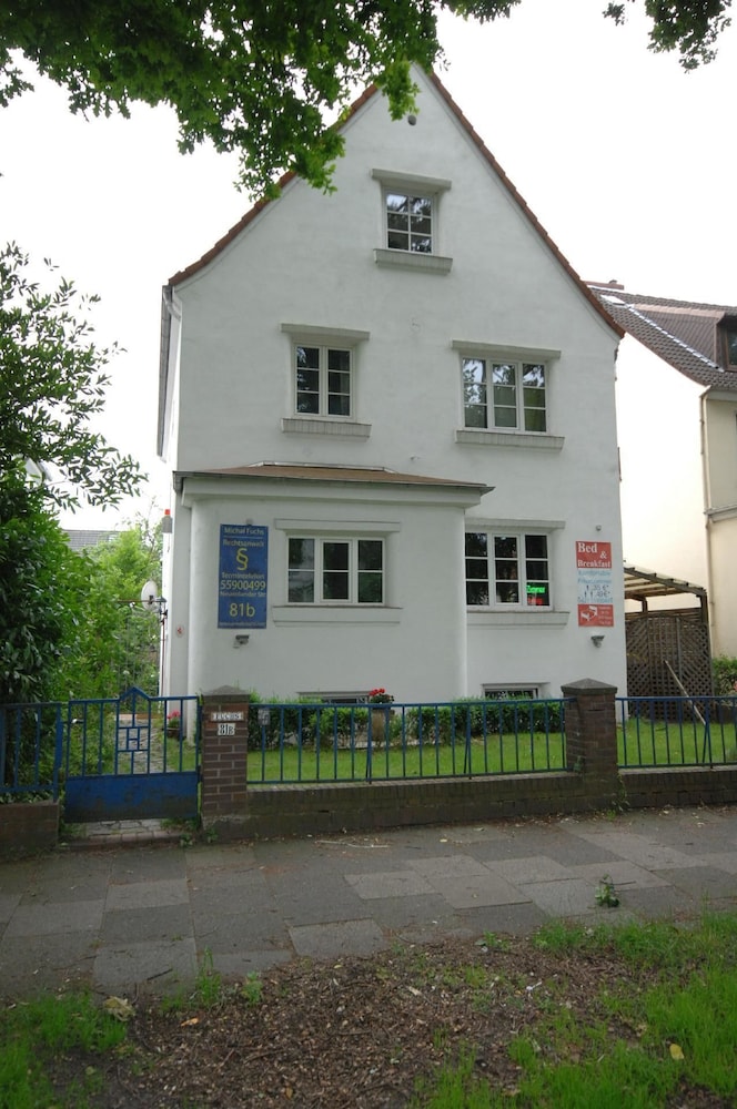 

Milano - Brema - Airportgästehaus Bremen