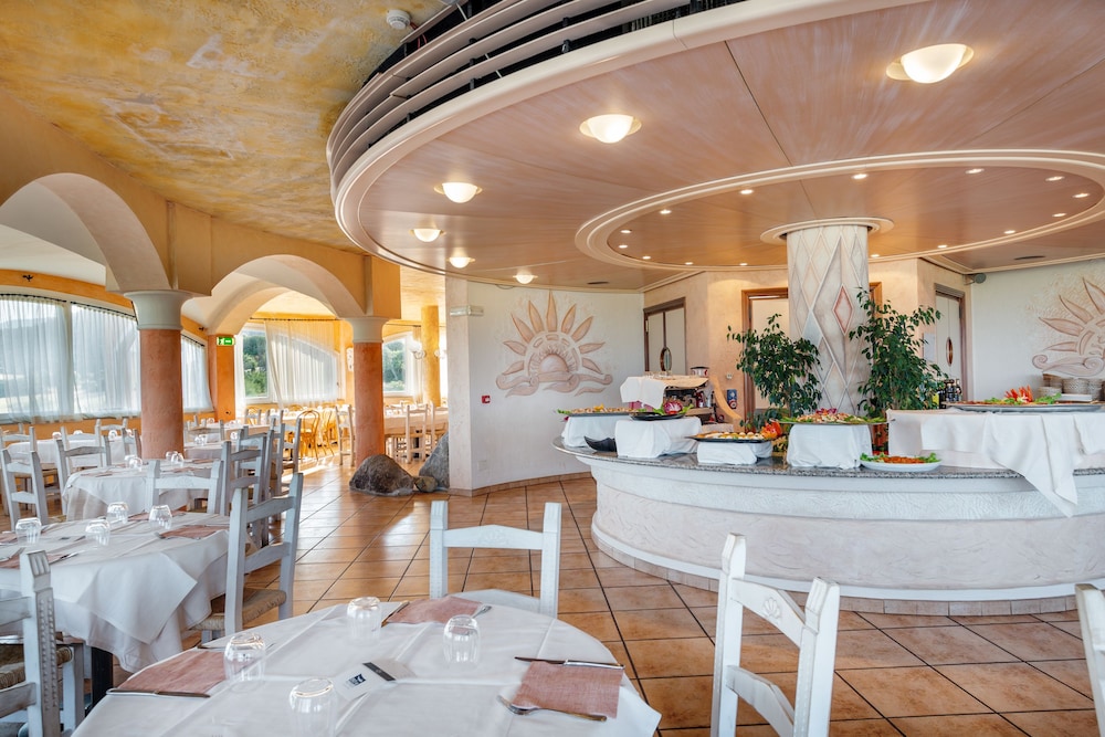 

Roma - Castiadas - Sant'Elmo Beach Hotel