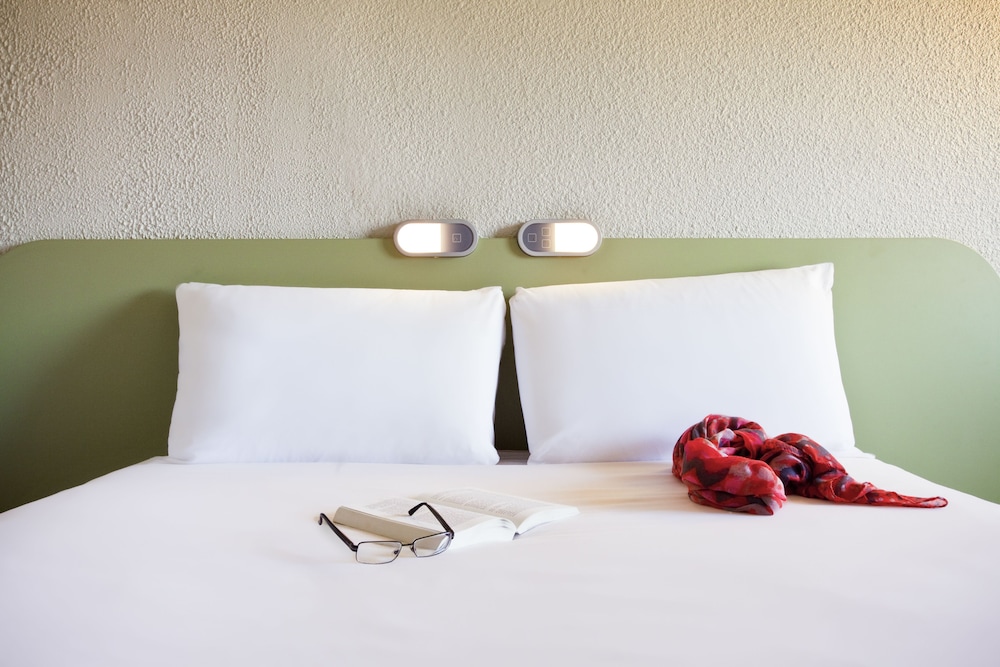 

Napoli - Hyeres - ibis budget Hyeres Centre-Ville