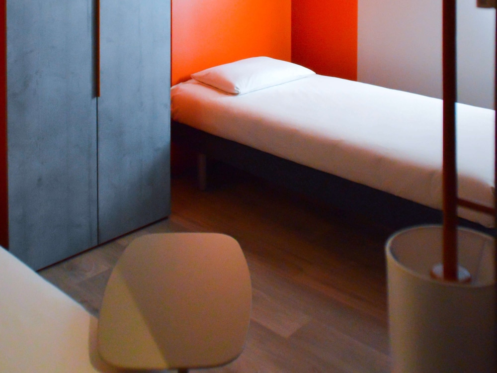 

Firenze - Saint-Tropez - ibis budget Hyeres Centre-Ville