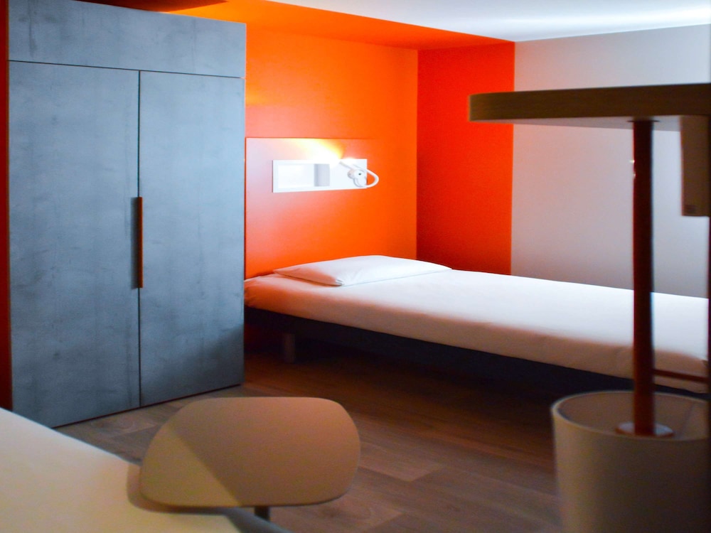

Palermo - Hyeres - ibis budget Hyeres Centre-Ville