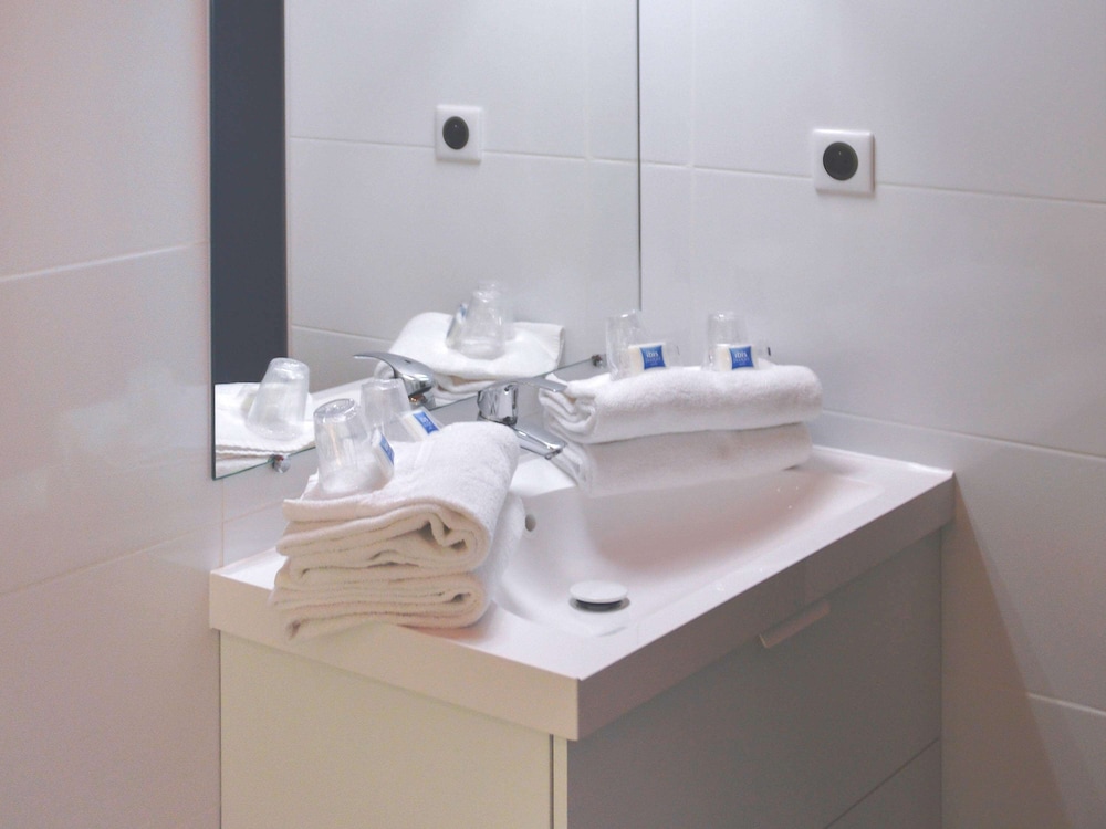 

Bologna - Hyeres - ibis budget Hyeres Centre-Ville