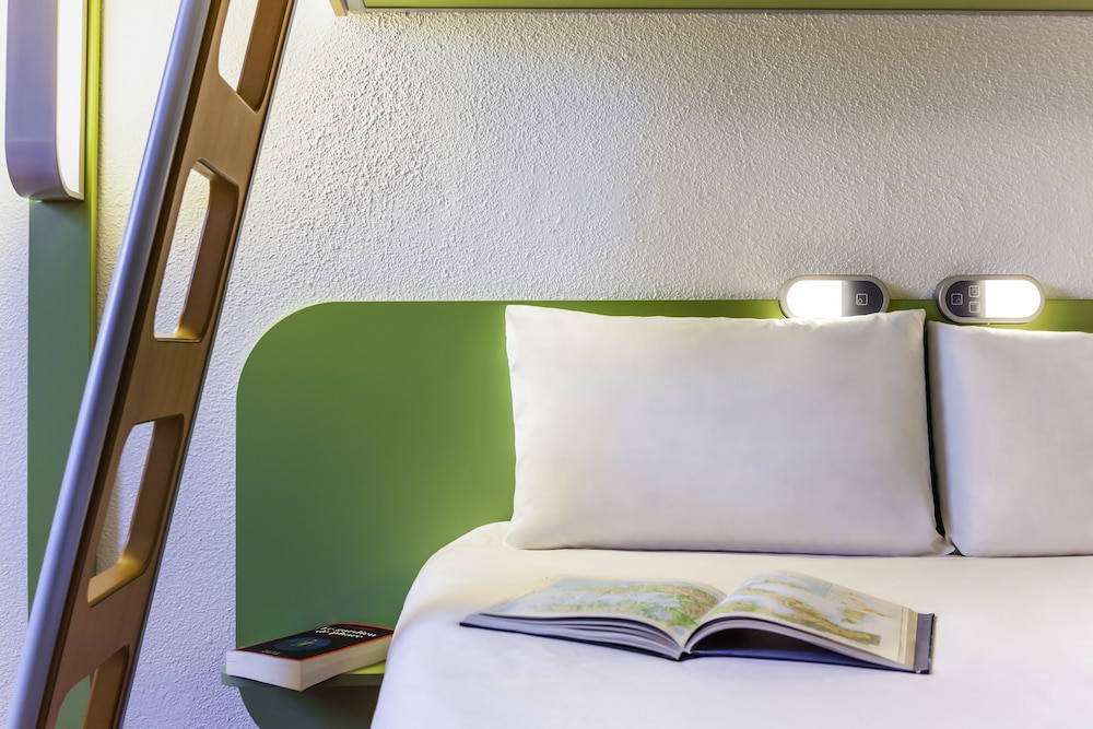 

Napoli - Hyeres - ibis budget Hyeres Centre-Ville