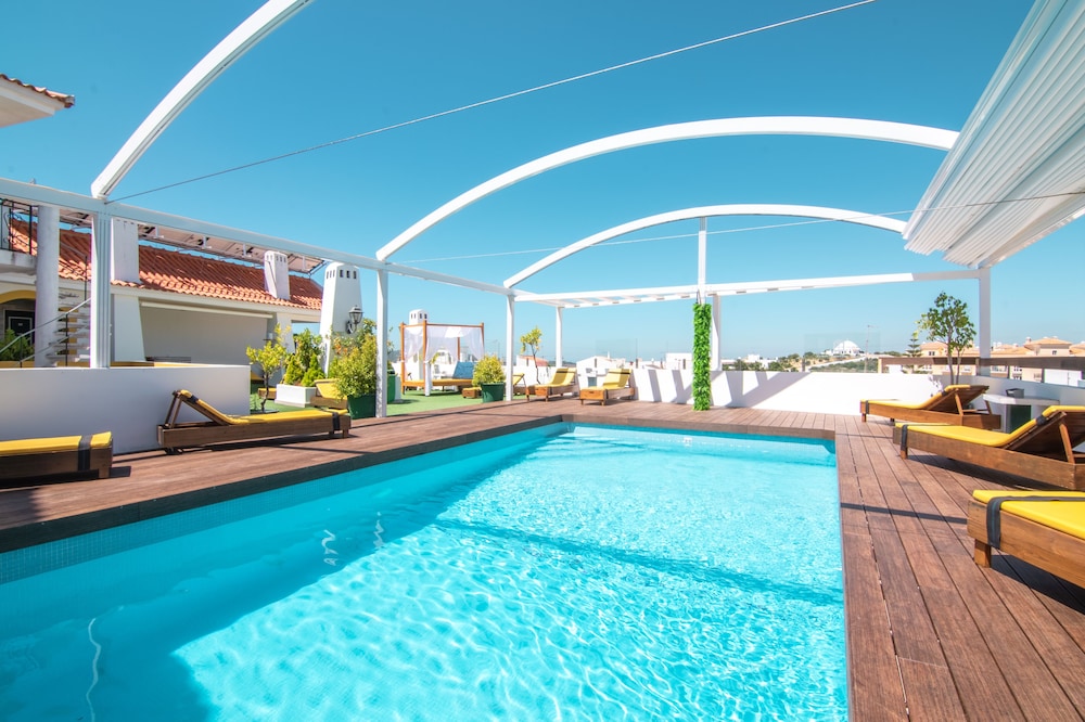 

Milano - Santa Bárbara de Nexe - Loule Jardim Hotel