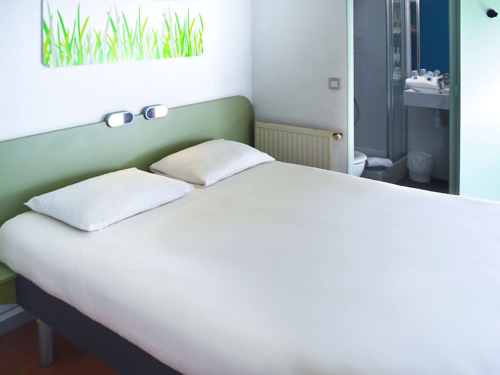 

Napoli - Hyeres - ibis budget Hyeres Centre-Ville