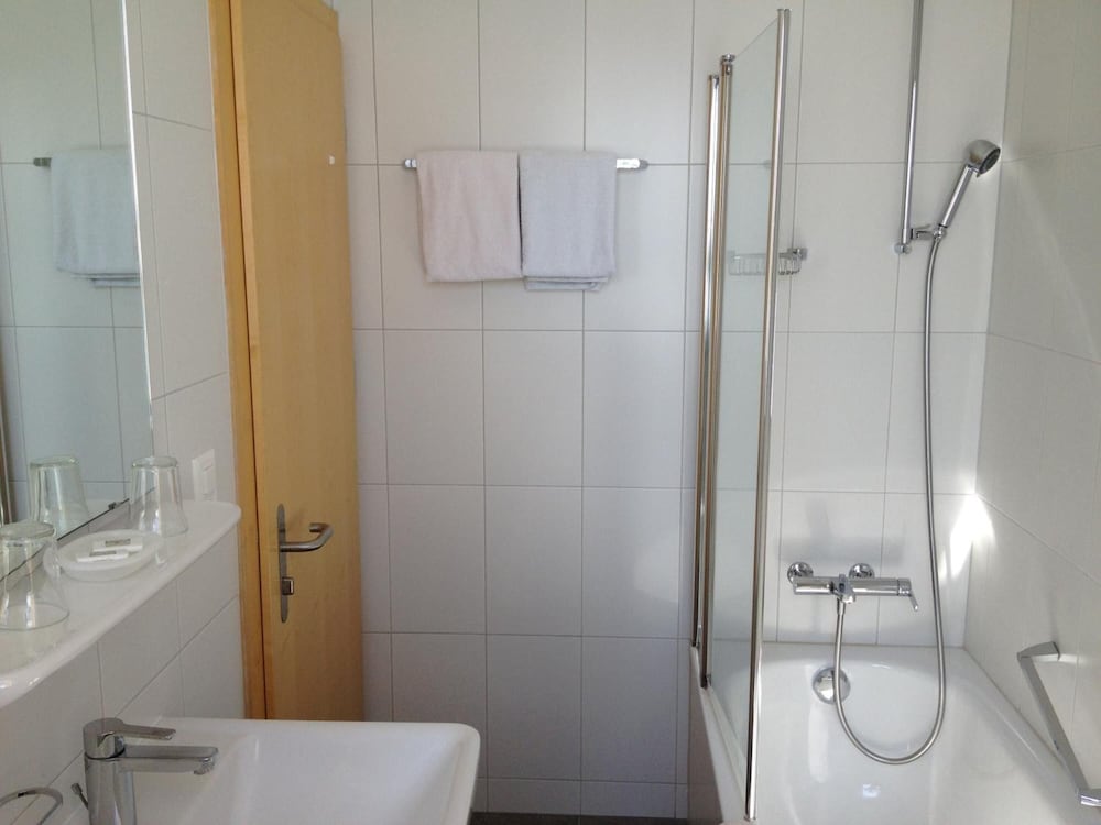 

Milano - Valle d'Aosta, Montagna Italia - Hotel Schwarzsee
