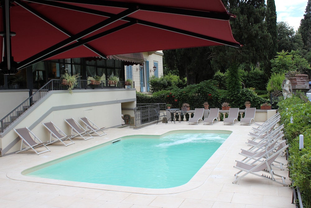 

Cagliari - Impruneta - Hotel Villa Carlotta