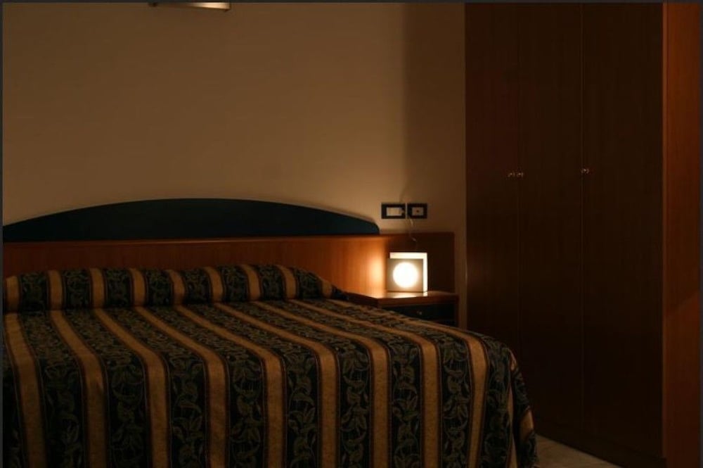 

Milano - Riviera Veneta e Lignano Sabbiadoro, Mare Italia - Hotel Centrale