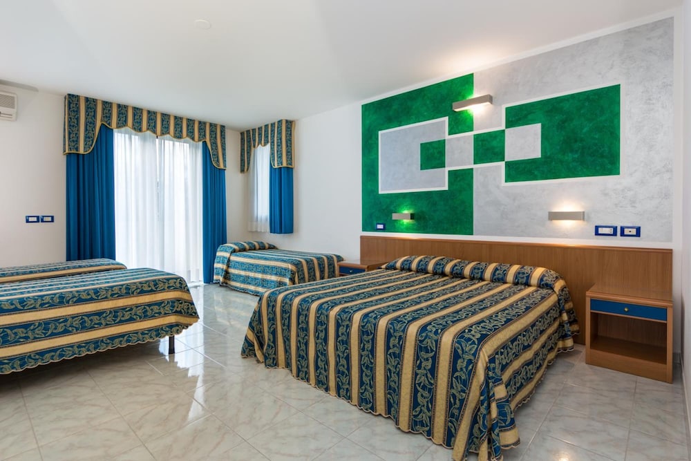 

Roma - San Michele al Tagliamento - Hotel Centrale
