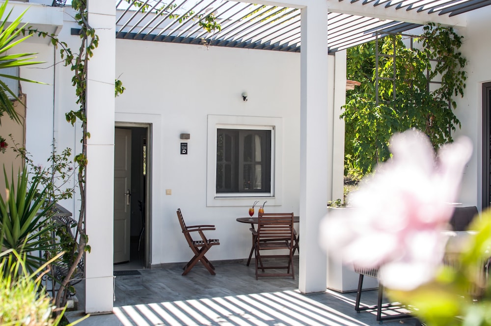 

Roma - Alikanas - Sunny Garden Apartment