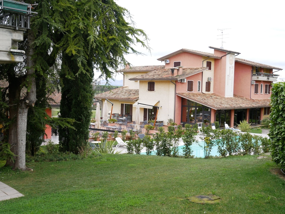 

Catania - Peschiera del Garda - Hotel Il Castello