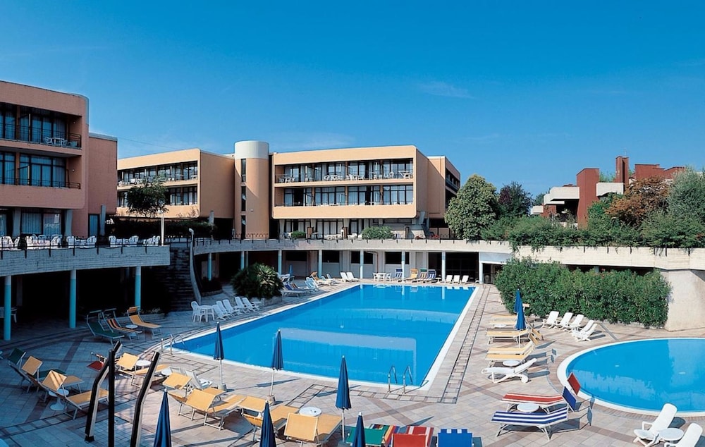 

Milano - Padenghe sul Garda - Hotel Holiday
