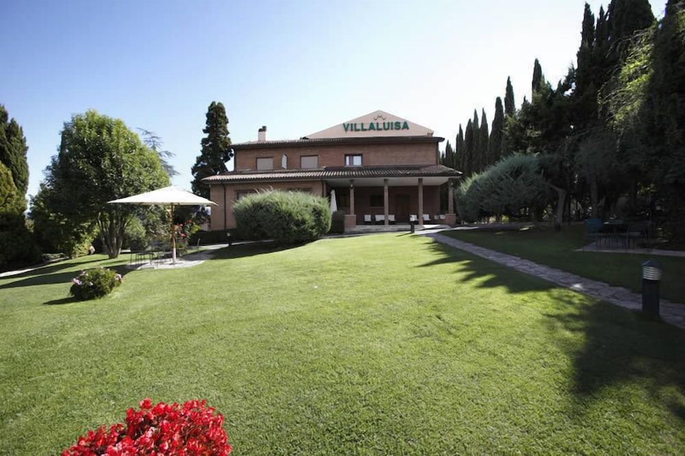 

Cagliari - Todi - Villa Luisa