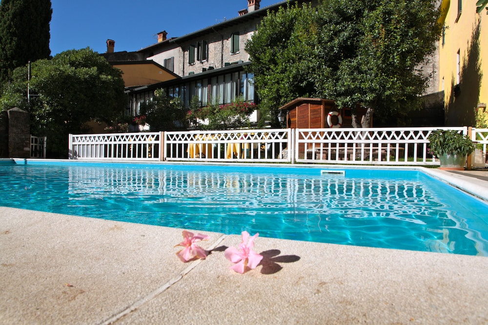 

Cagliari - Lago di Garda, Laghi Italia - Hotel San Filis